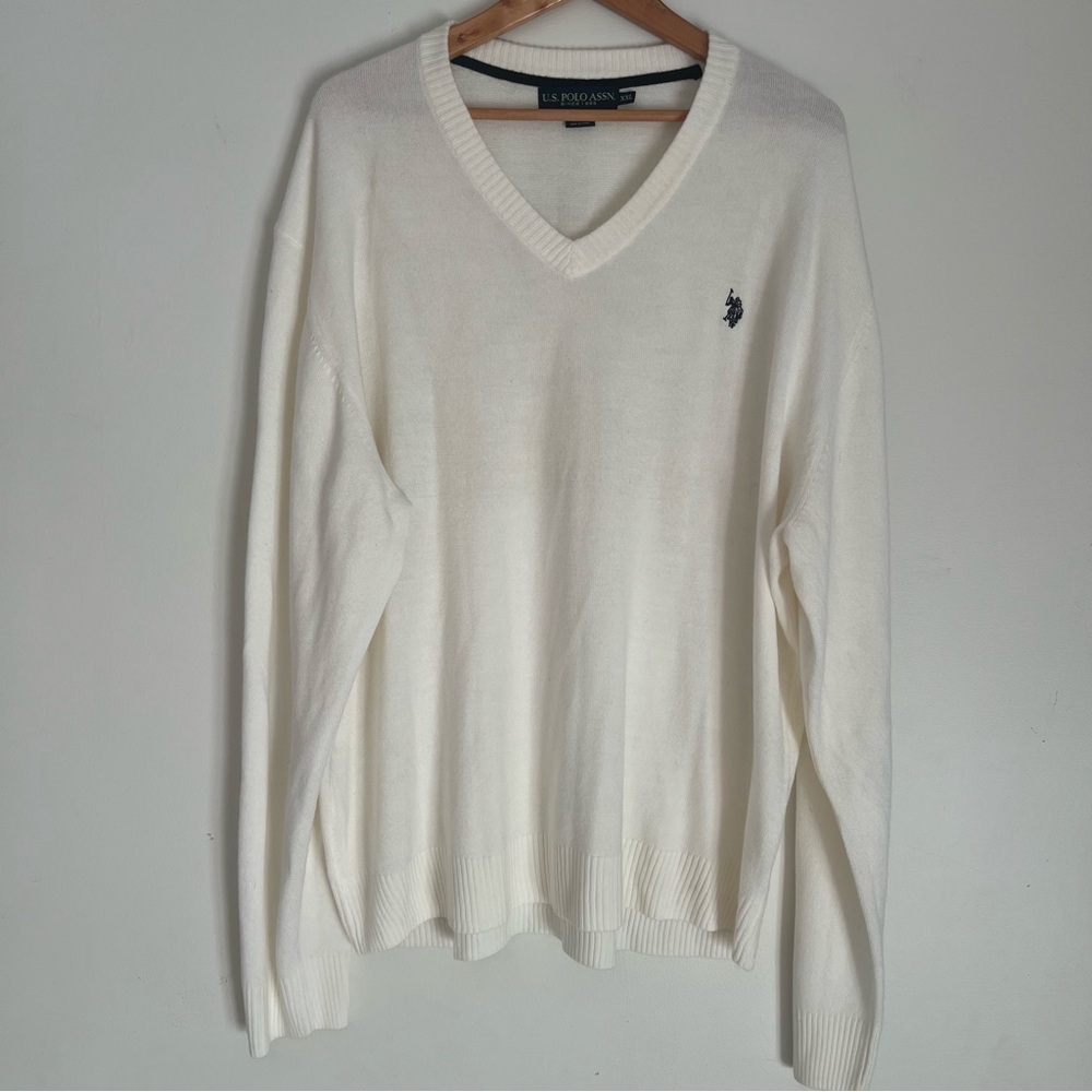 U.S. Polo Assn. Cream Color V-Neck Sweater Size XXL